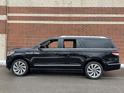 Used 2024 Lincoln Navigator L Premiere for sale #50302 - photo 2