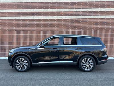 Used 2025 Lincoln Aviator - photo 1