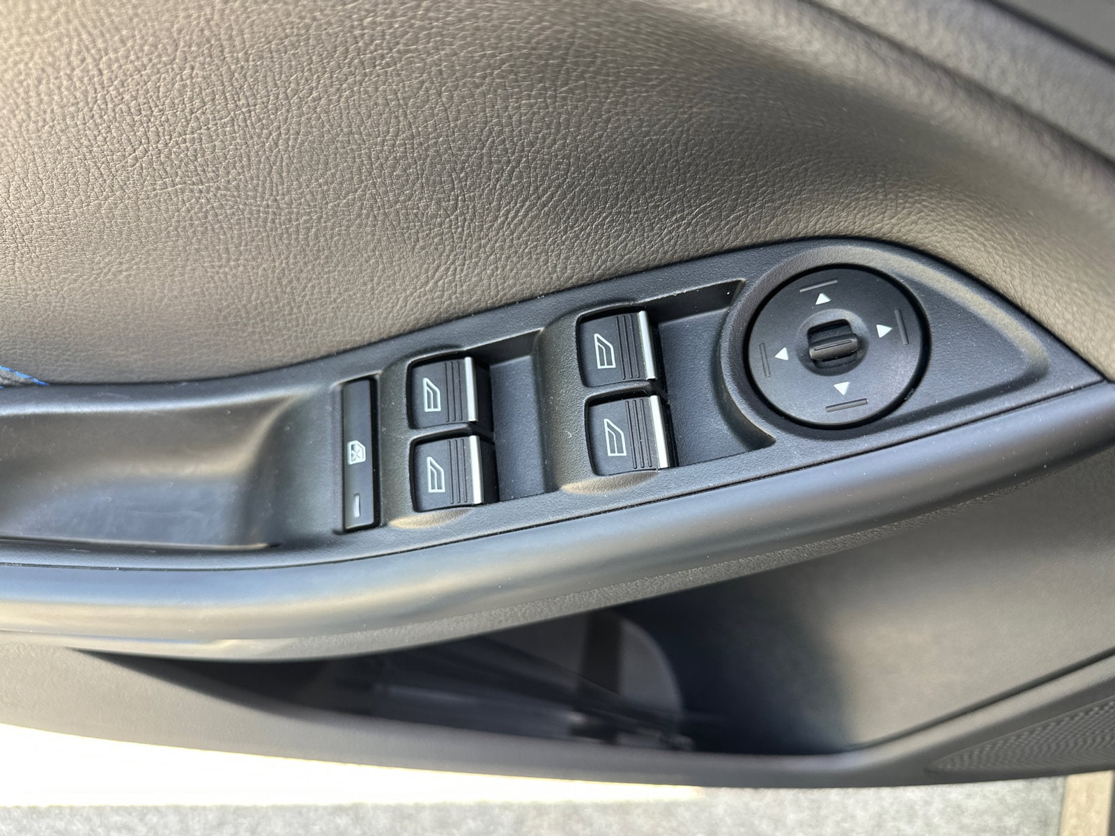 Used 2017 Ford Focus - photo 30