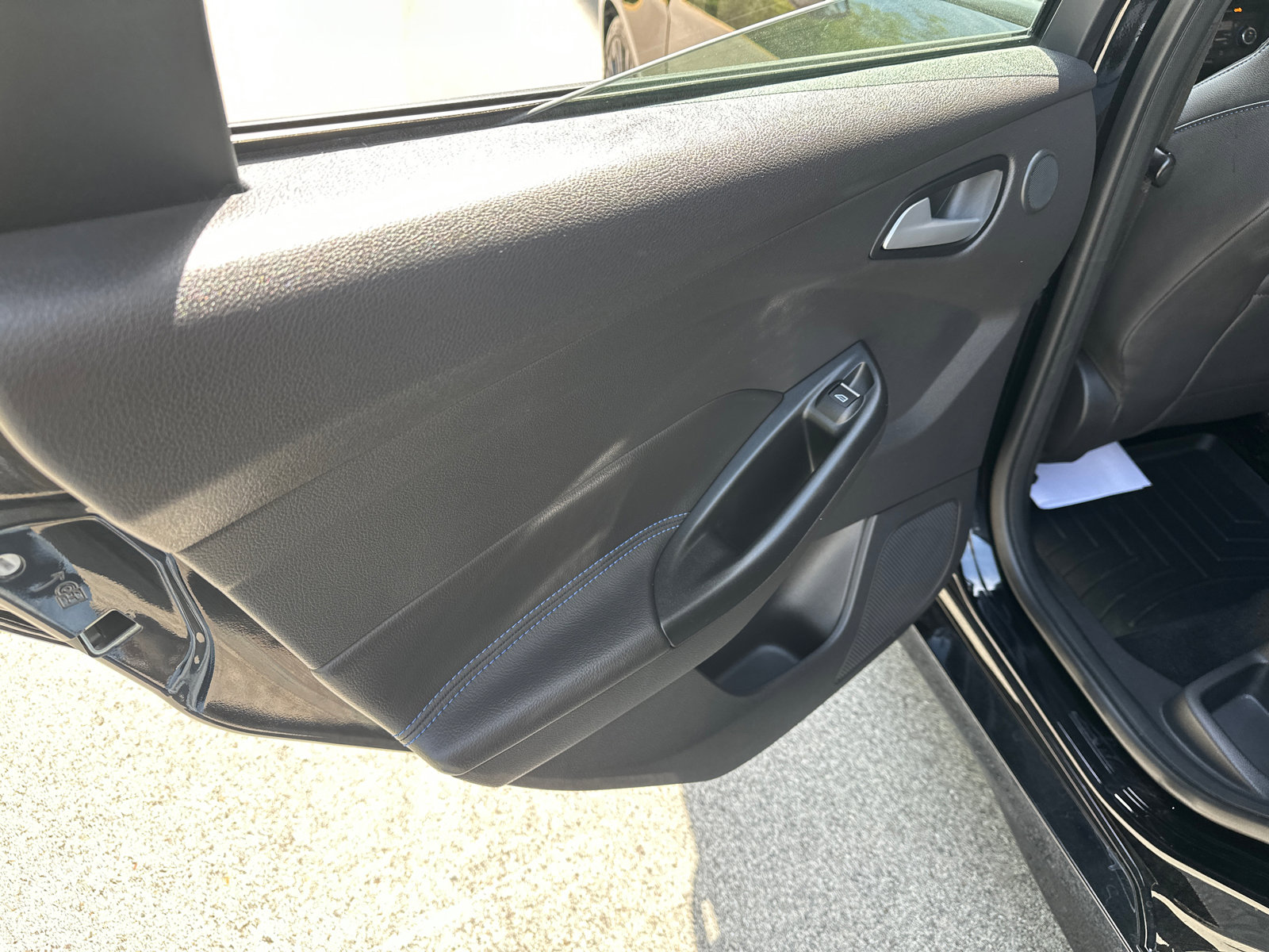 Used 2017 Ford Focus - photo 32