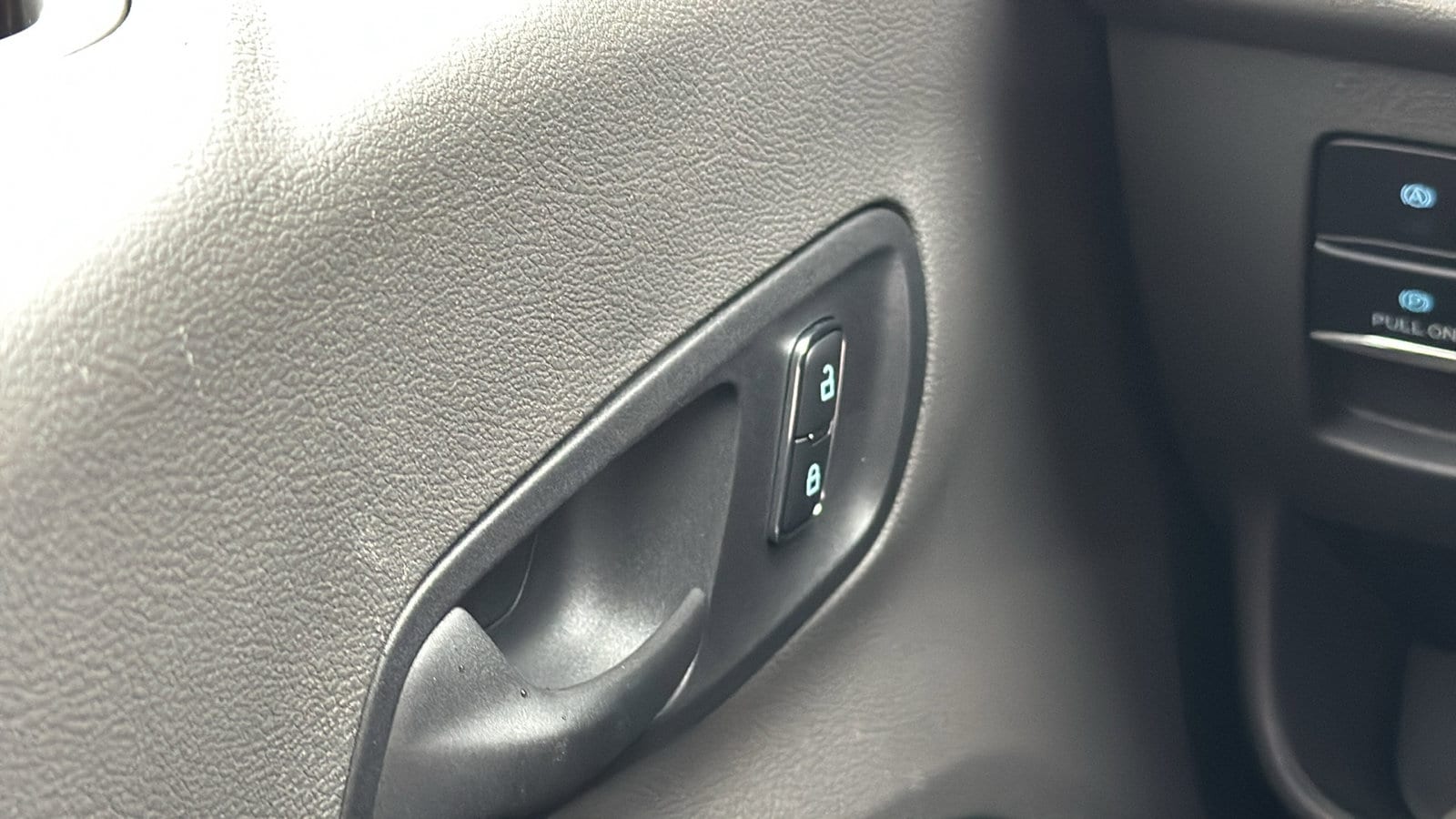 Used 2024 Ford Transit 150 - photo 18