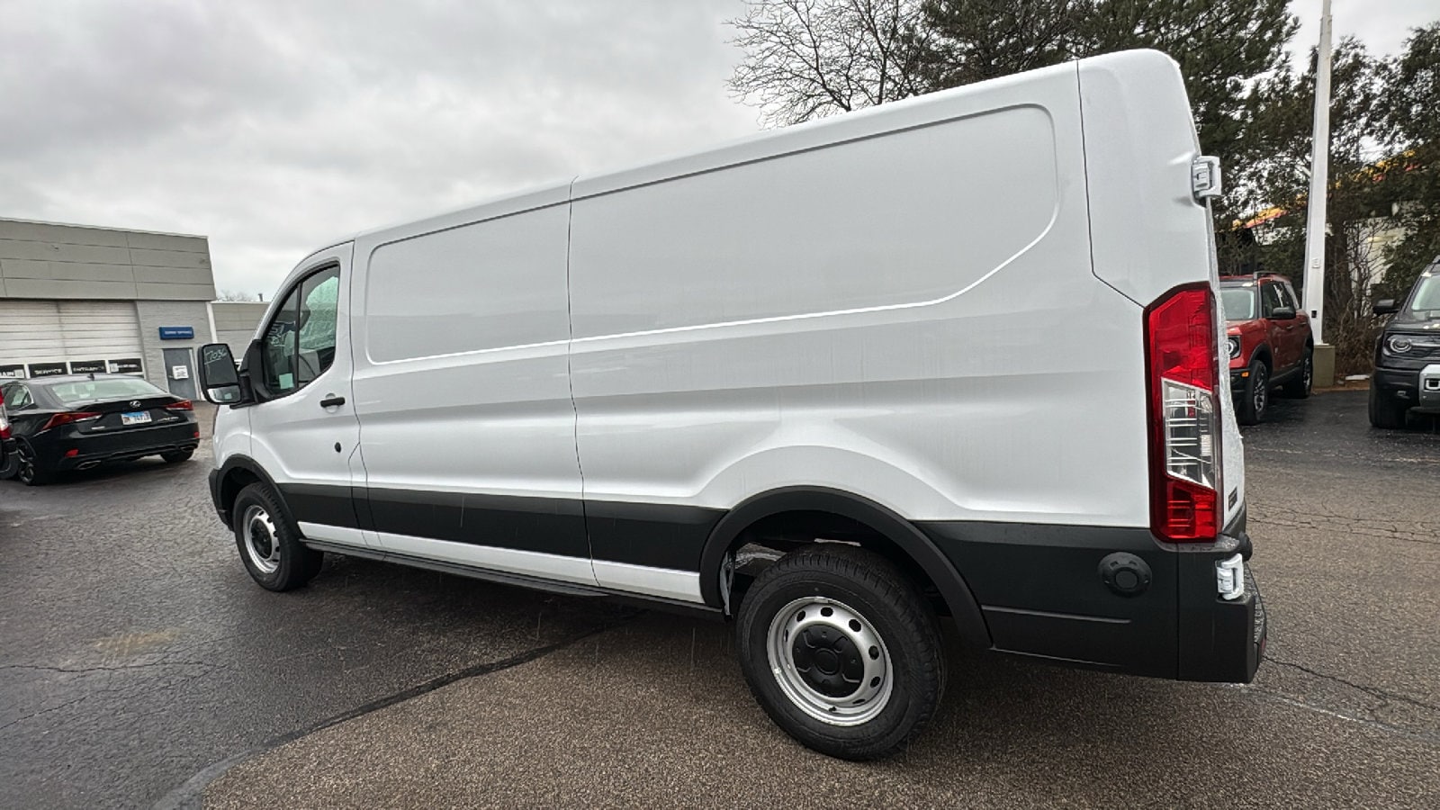 Used 2024 Ford Transit 150 - photo 5