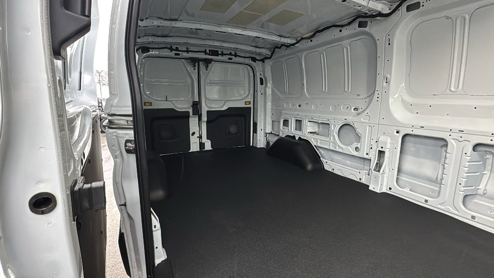 Used 2024 Ford Transit 150 - photo 14