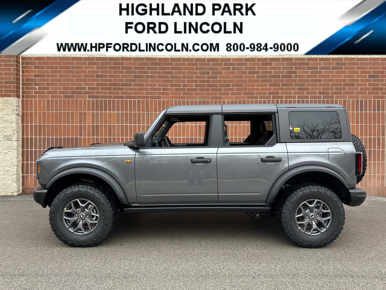 New 2025 Ford Bronco - photo 1