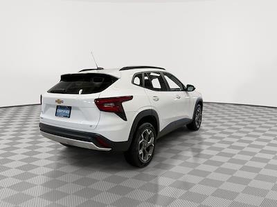 Used 2025 Chevrolet Trax - photo 1