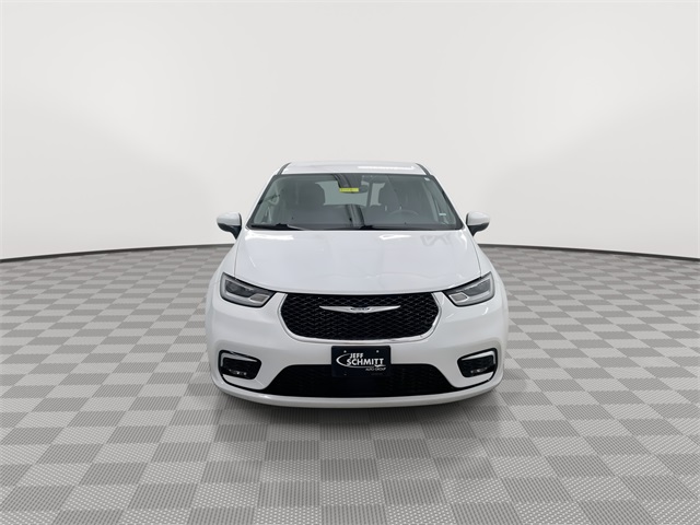 Used 2024 Chrysler Pacifica - photo 6