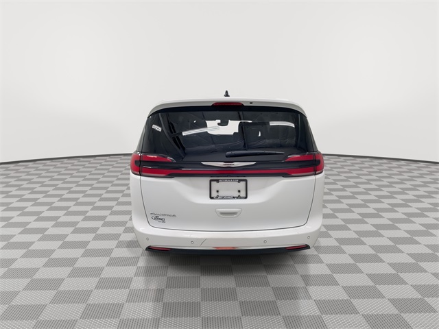 Used 2024 Chrysler Pacifica - photo 12