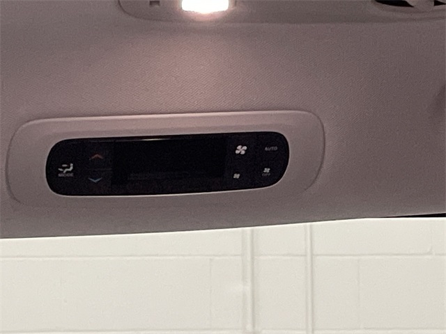 Used 2024 Chrysler Pacifica - photo 19