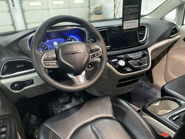 Used 2024 Chrysler Pacifica - photo 20