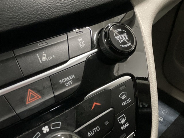 Used 2024 Chrysler Pacifica - photo 30