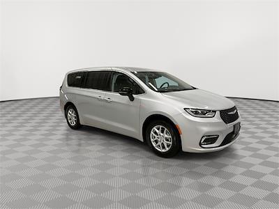 Used 2024 Chrysler Pacifica Touring L Minivan for sale #55810A - photo 2