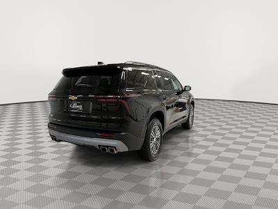 Used 2025 Chevrolet Traverse - photo 1