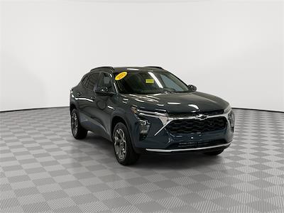 2025 Chevrolet Trax FWD SUV for sale #C250210 - photo 2
