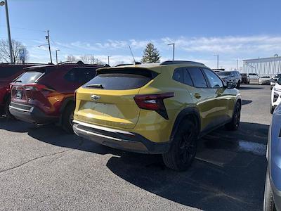 Used 2025 Chevrolet Trax - photo 1