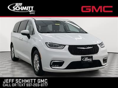 2023 Chrysler Pacifica FWD Minivan for sale #54175F - photo 1