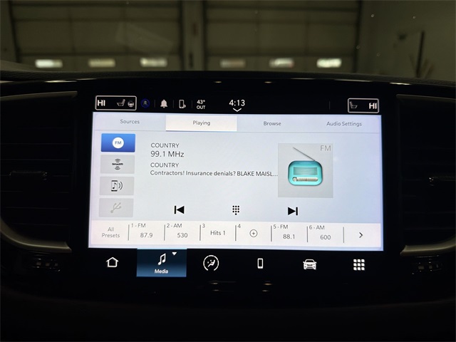 Used 2024 Chrysler Pacifica - photo 28