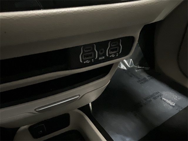 Used 2024 Chrysler Pacifica - photo 28