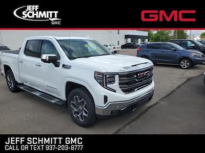 New 2025 GMC Sierra 1500 SLT Crew Cab 4x4 Pickup for sale #F250090 - photo 1