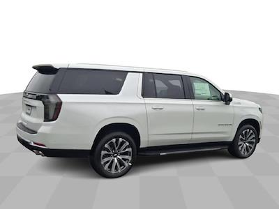 New 2025 Chevrolet Suburban High Country 4x4 SUV for sale #CS0404 - photo 2