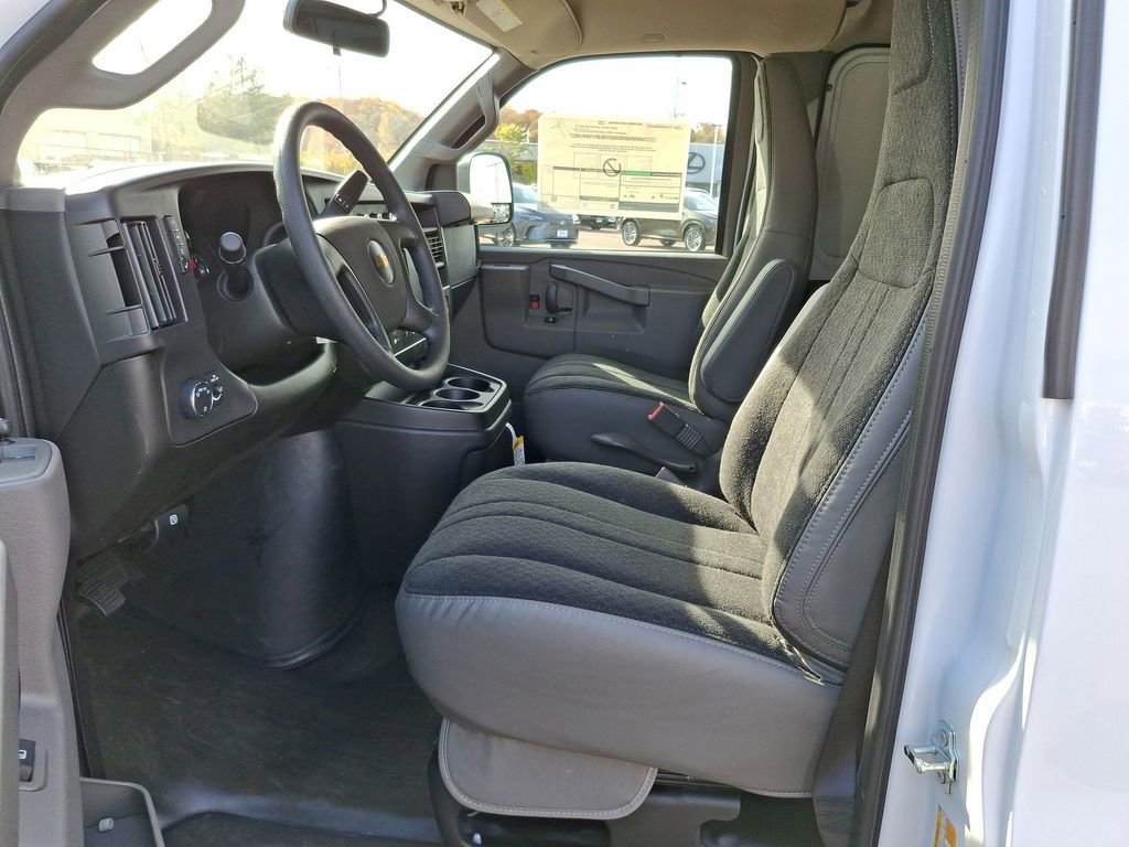 New 2025 Chevrolet Express 3500 - photo 39
