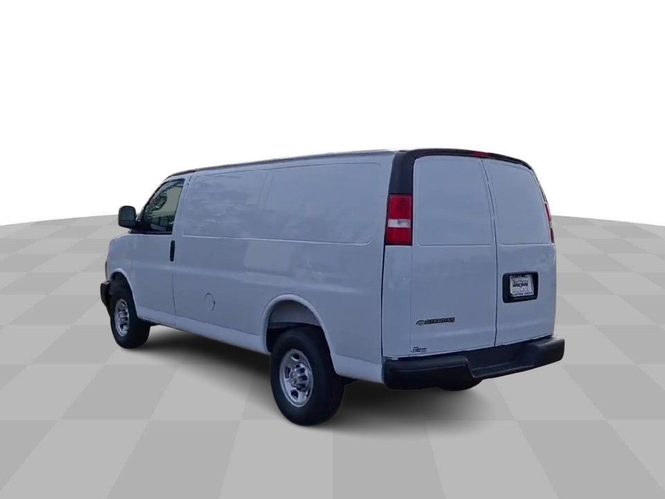 New 2025 Chevrolet Express 3500 - photo 5
