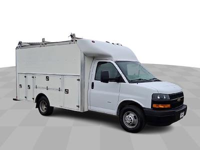 Used 2018 Chevrolet Express 3500 - photo 1