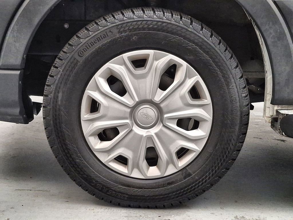Used 2023 Ford Transit 250 - photo 5