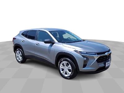 2024 Chevrolet Trax FWD SUV for sale #RC102635C - photo 2
