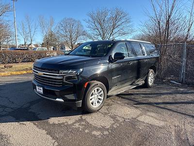 Used 2024 Chevrolet Suburban - photo 1