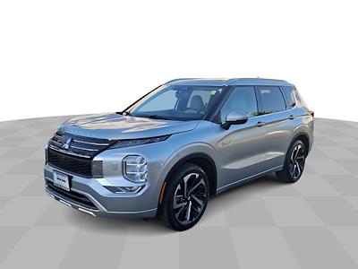 Used 2024 Mitsubishi Outlander PHEV - photo 1