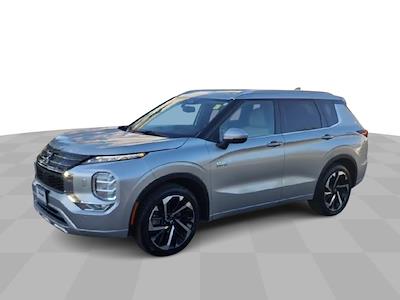 Used 2024 Mitsubishi Outlander PHEV - photo 1