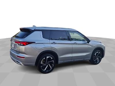 Used 2024 Mitsubishi Outlander PHEV - photo 1