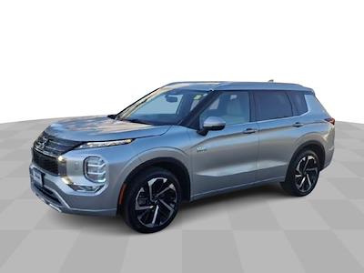 Used 2024 Mitsubishi Outlander PHEV - photo 1
