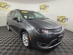 2017 Chrysler Pacifica FWD Minivan for sale #C38679 - photo 1