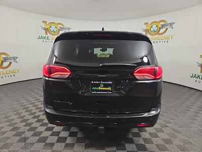 Used 2019 Chrysler Pacifica - photo 1