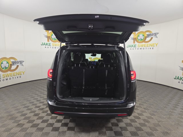 Used 2024 Chrysler Pacifica - photo 34
