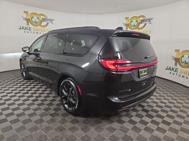 Used 2024 Chrysler Pacifica - photo 7