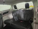 Used 2017 Chrysler Pacifica Minivan thumbnail 10