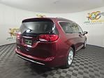 Used 2017 Chrysler Pacifica Minivan thumbnail 7