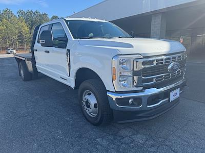 New 2026 Ford F-350 Crew Cab Flatbed Truck for sale #TEC59879 - photo 1