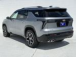 New 2026 Chevrolet Traverse High Country SUV for sale #V5034 - photo 2