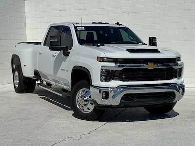 New 2026 Chevrolet Silverado 3500 LT Crew Cab for sale #V5565 - photo 1