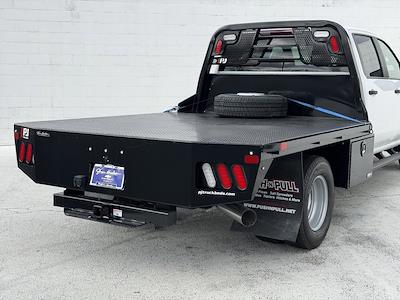 2026 Chevrolet Silverado 3500 Crew Cab 4WD Flatbed Truck for sale #VC5431 - photo 2