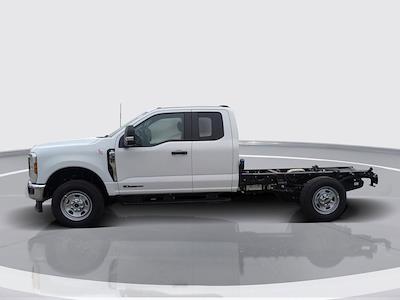 New 2026 Ford F-350 Super Cab Cab Chassis for sale #NTA586 - photo 2