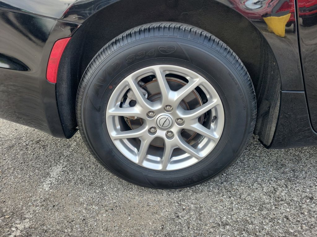 Used 2025 Chrysler Pacifica - photo 8
