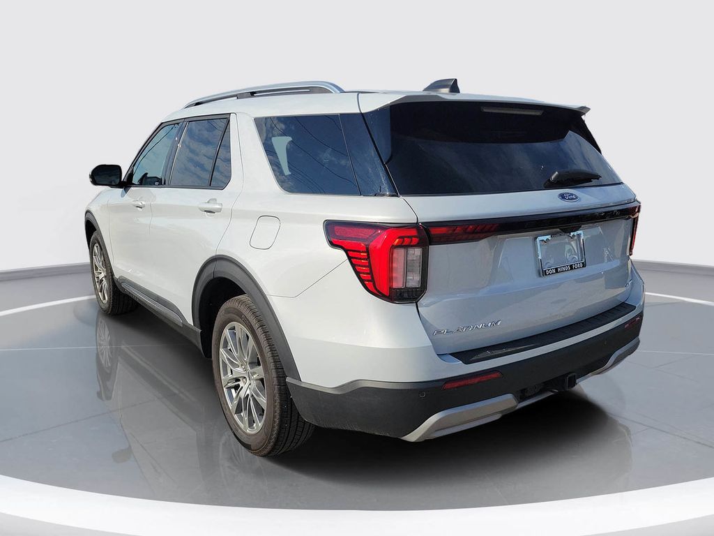 Used 2026 Ford Explorer - photo 5