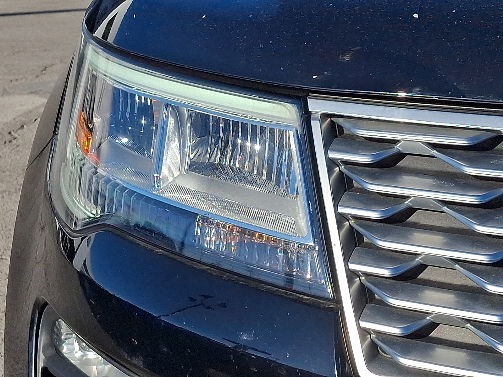 Used 2018 Ford Explorer - photo 11