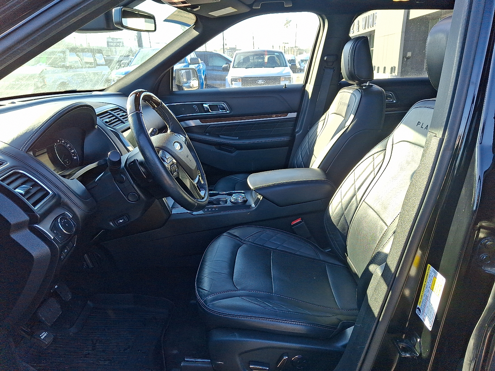 Used 2018 Ford Explorer - photo 15