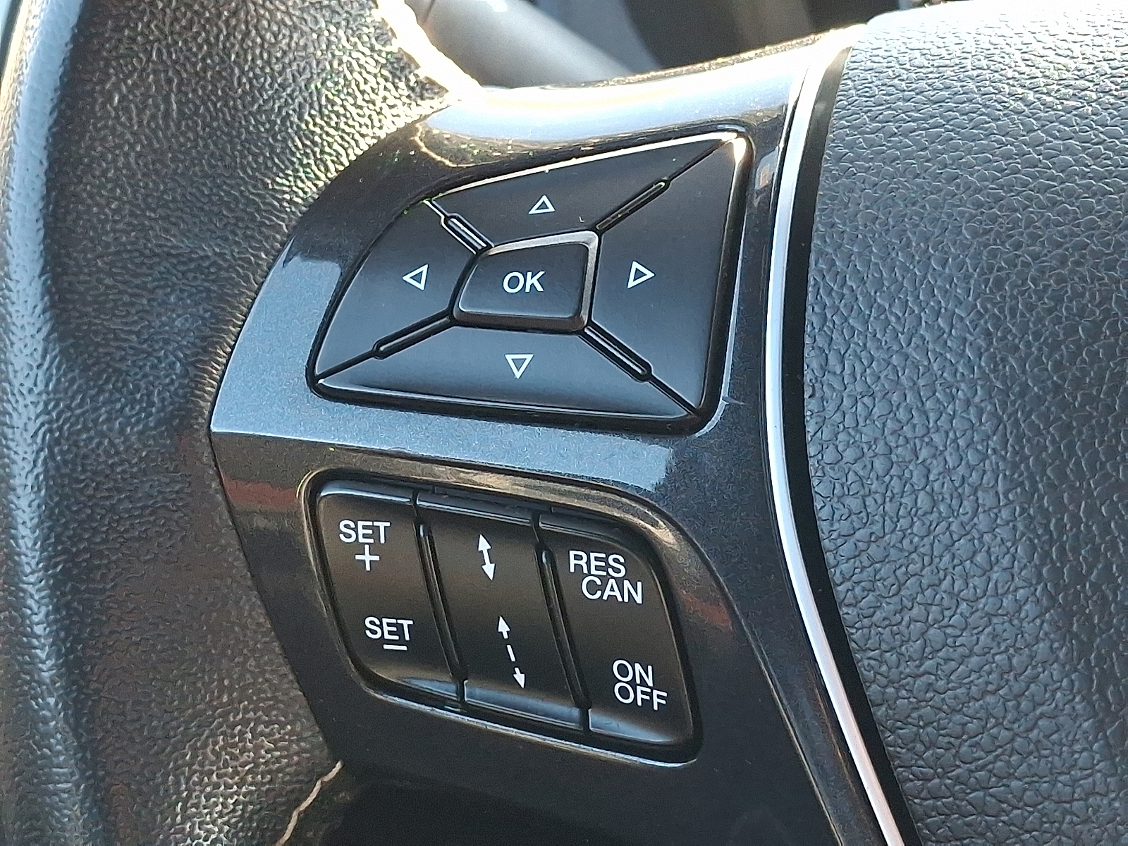 Used 2018 Ford Explorer - photo 24