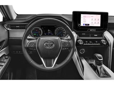 Used 2023 Toyota Venza - photo 1